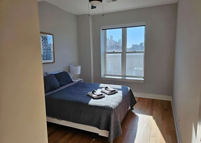 Updated 3 Bedroom Downtown Pilsen *